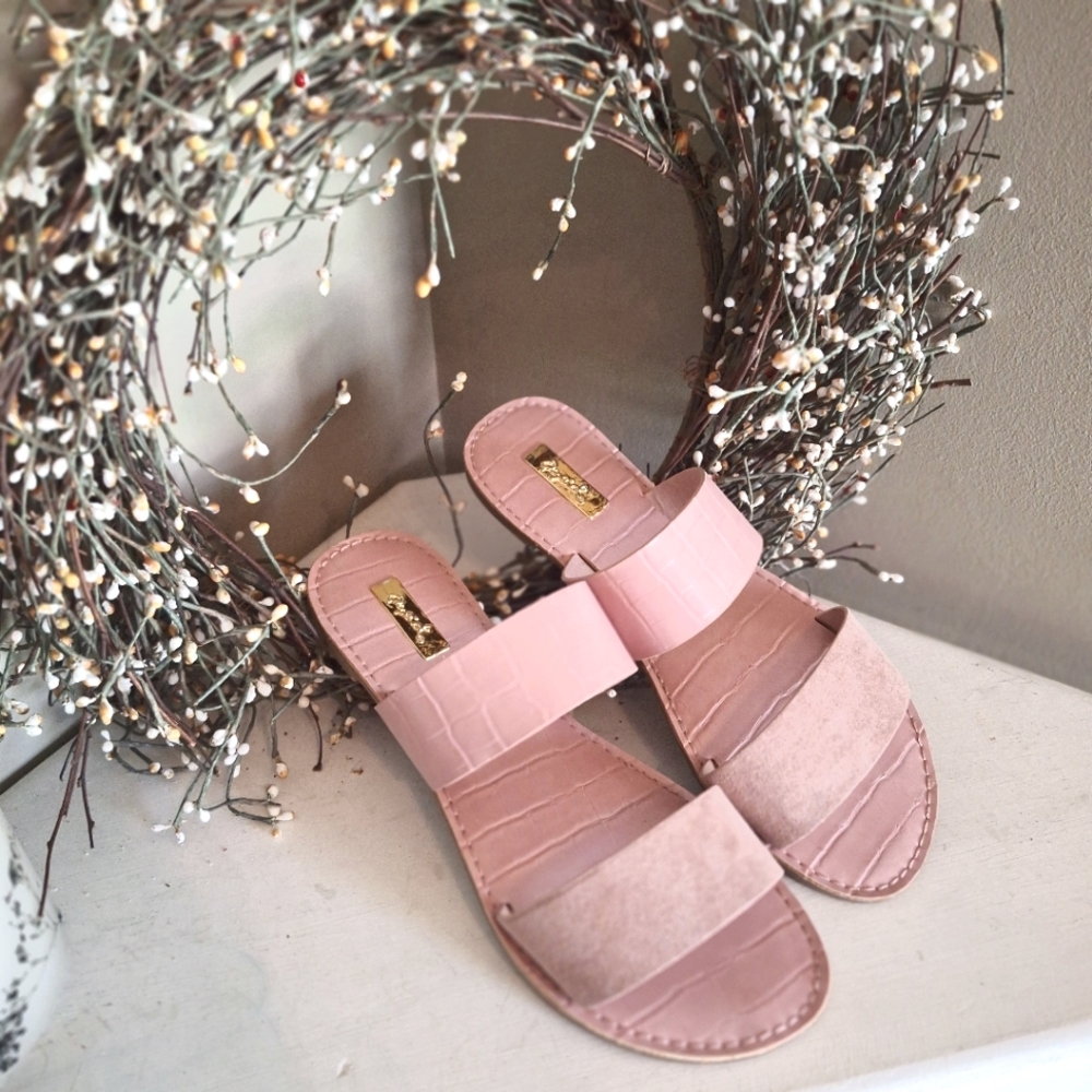 NWT Quipid ATHENA Feminine Women's Classy Dusty Powder Pink Slide Sandals Sz 7